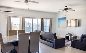 Tranquil Ground Floor Condo With Pool Access
