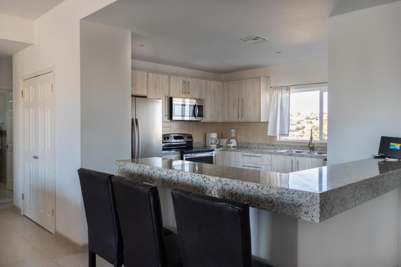 Tranquil Ground Floor Condo With Pool Access Rocky Point Exterior photo