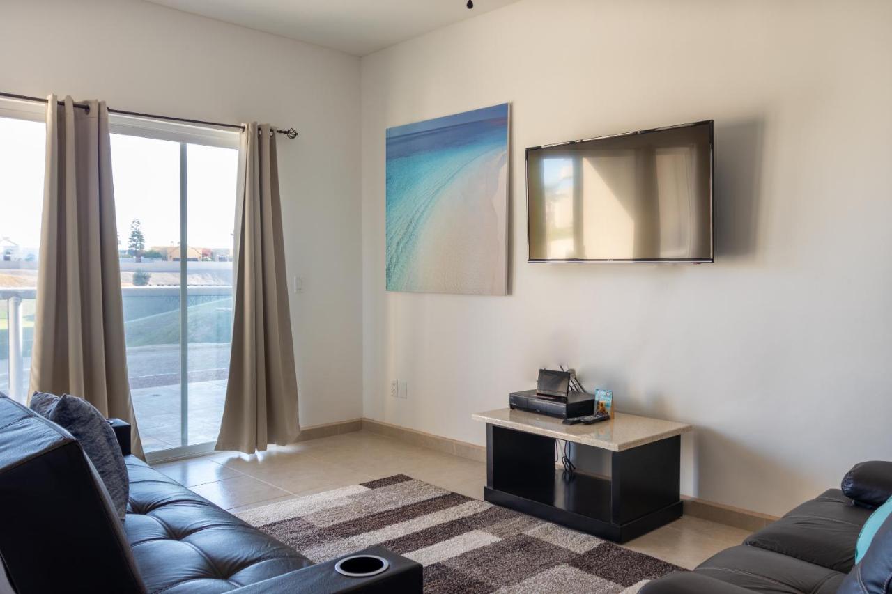 Tranquil Ground Floor Condo With Pool Access Rocky Point Exterior photo