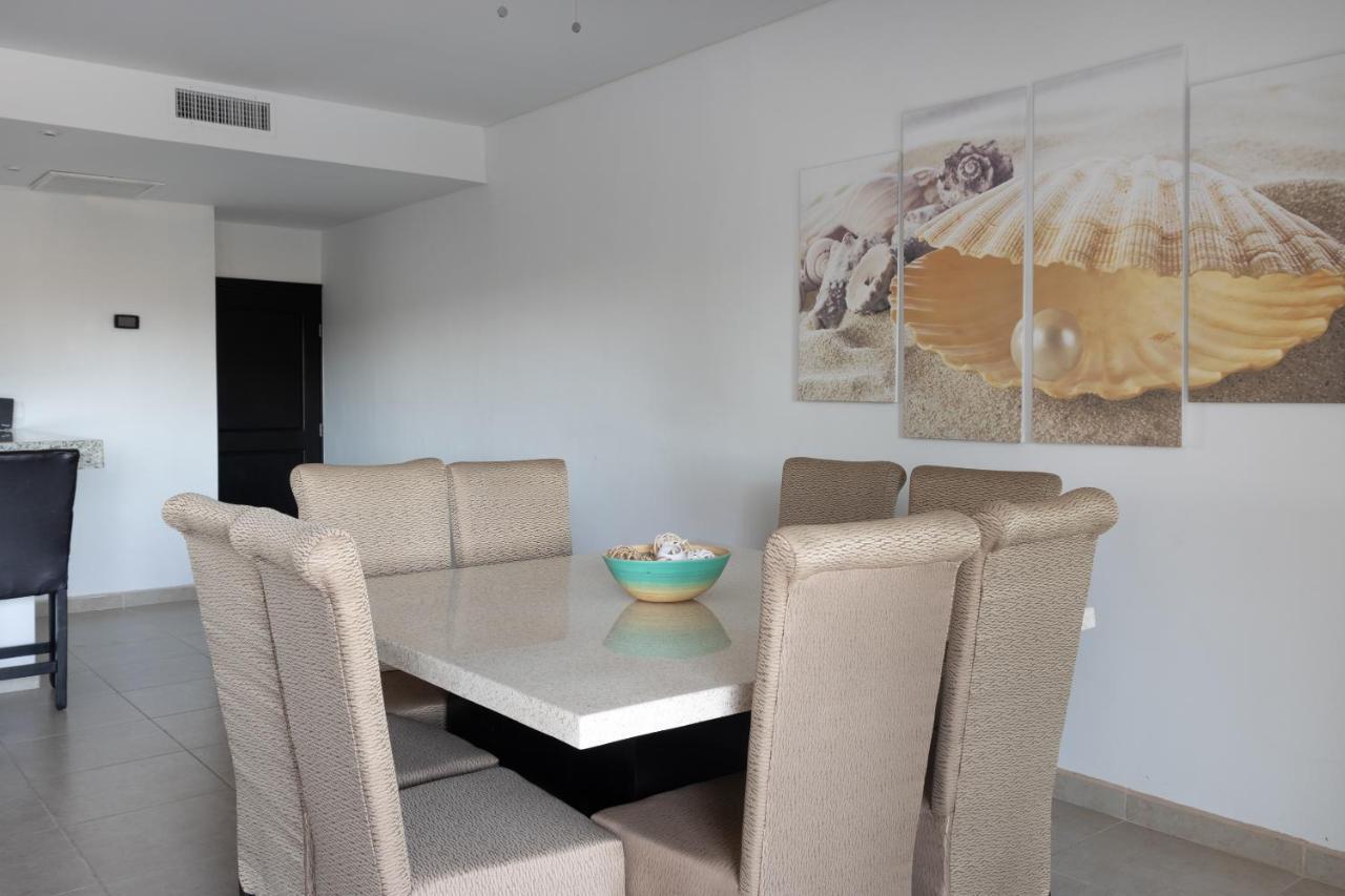 Tranquil Ground Floor Condo With Pool Access Rocky Point Exterior photo