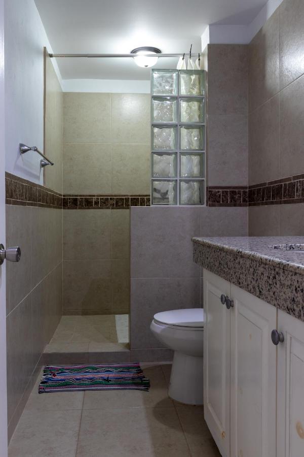 Tranquil Ground Floor Condo With Pool Access Rocky Point Exterior photo