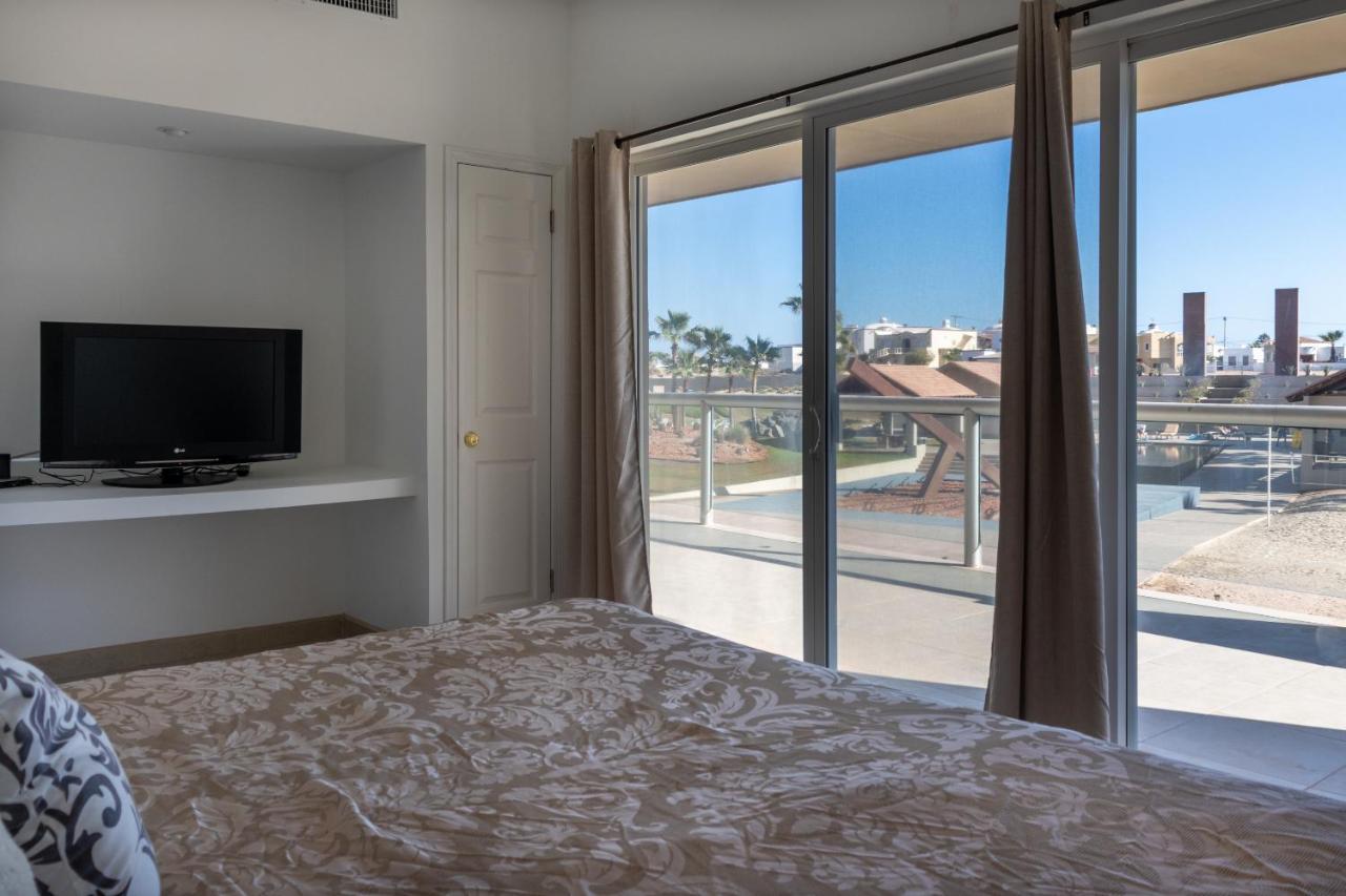 Tranquil Ground Floor Condo With Pool Access Rocky Point Exterior photo