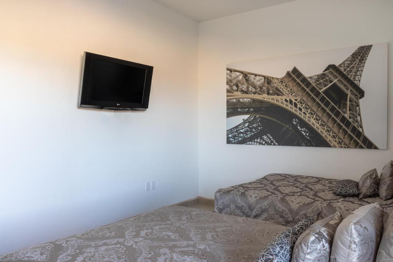 Tranquil Ground Floor Condo With Pool Access Rocky Point Exterior photo