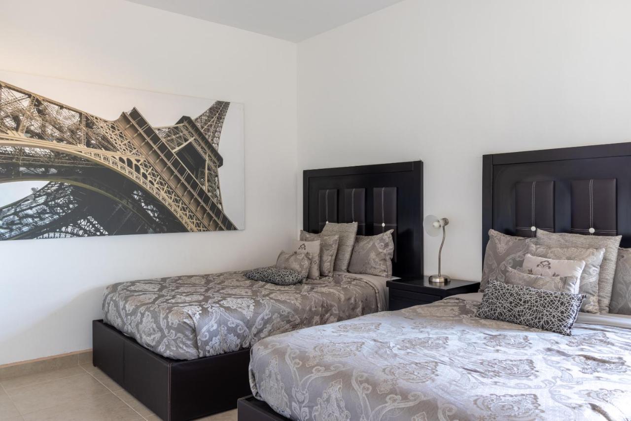 Tranquil Ground Floor Condo With Pool Access Rocky Point Exterior photo